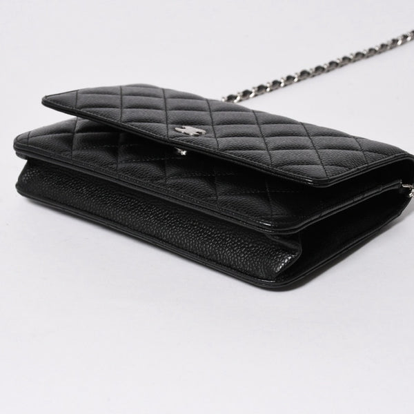 新品同様品 CHANEL シャネル マトラッセ チェーンウォレット キャビアスキン ランダム番台 ブラック シルバー金具 中古 4a006955