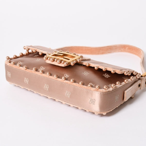 極美品 FENDI フェンディ バゲット 1997 マンマバケット ショルダーバッグ 8BR792 パール シルクサテン ベルベット ライトピンク ゴールド金具 中古 4a006962