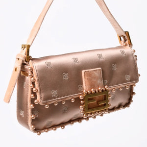 極美品 FENDI フェンディ バゲット 1997 マンマバケット ショルダーバッグ 8BR792 パール シルクサテン ベルベット ライトピンク ゴールド金具 中古 4a006962