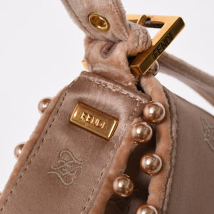 極美品 FENDI フェンディ バゲット 1997 マンマバケット ショルダーバッグ 8BR792 パール シルクサテン ベルベット ライトピンク ゴールド金具 中古 4a006962