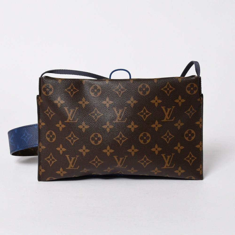 極美品 LOUIS VUITTON ルイヴィトンパシフィック スプリット サコッシュ M43854 モノグラム コバルト ブルー 中古 4a006937