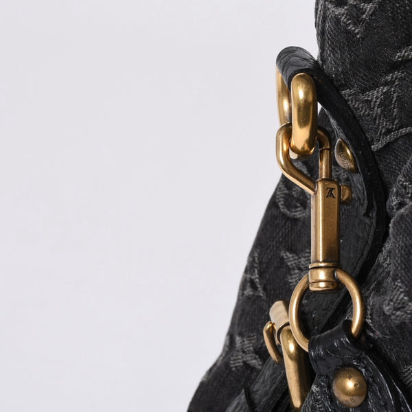 LOUIS VUITTON Neocavi GM Handbag M95352 Monogram Denim Black Leather Gold Hardware Good Condition Used 4a001011