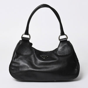 極美品 PRADA プラダ ブラックレザー製 ハンドバッグ ワンショルダー ブラック シルバー金具 メタルエナメルプレート 中古 4a006961