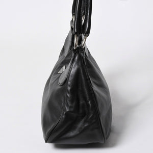 極美品 PRADA プラダ ブラックレザー製 ハンドバッグ ワンショルダー ブラック シルバー金具 メタルエナメルプレート 中古 4a006961