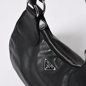 極美品 PRADA プラダ ブラックレザー製 ハンドバッグ ワンショルダー ブラック シルバー金具 メタルエナメルプレート 中古 4a006961