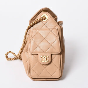 新品同様 CHANEL シャネル CHANEL25 チェーンショルダーバッグ T4K8XNHK ランダム番台 キャビアスキン ベージュ シャンパンゴールド金具 中古 4a006992