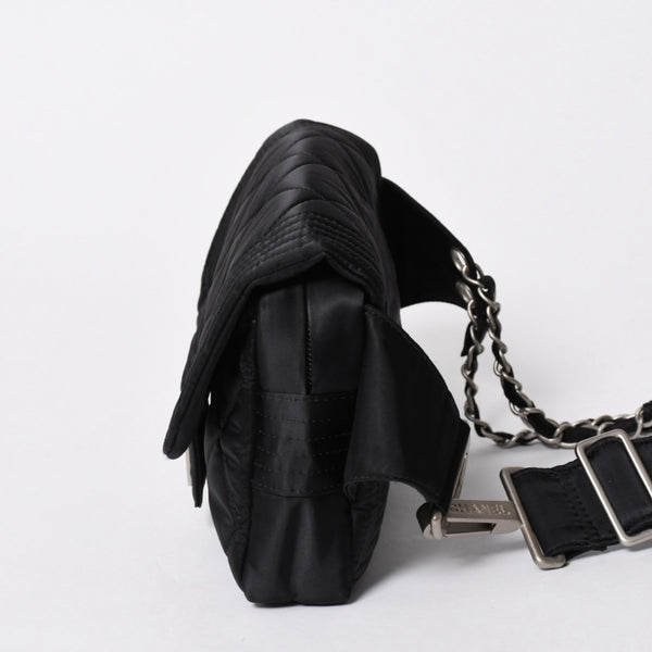 極美品 CHANEL シャネル スポーツライン ウエストバッグ 10番台 ココマーク ナイロン ブラック マットシルバー金具 中古 4a006984