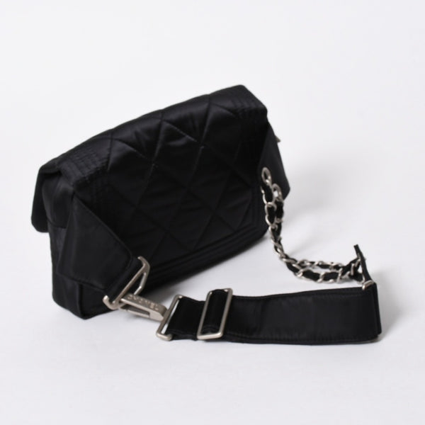極美品 CHANEL シャネル スポーツライン ウエストバッグ 10番台 ココマーク ナイロン ブラック マットシルバー金具 中古 4a006984