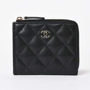 新品同様 CHANEL シャネル マトラッセ コンパクトウォレット コインケース ランダム番台 キャビアスキン ブラック ゴールド金具 中古 4a006721