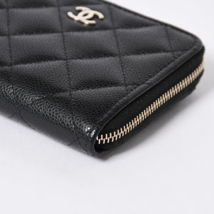 新品同様 CHANEL シャネル マトラッセ コンパクトウォレット コインケース ランダム番台 キャビアスキン ブラック ゴールド金具 中古 4a006721