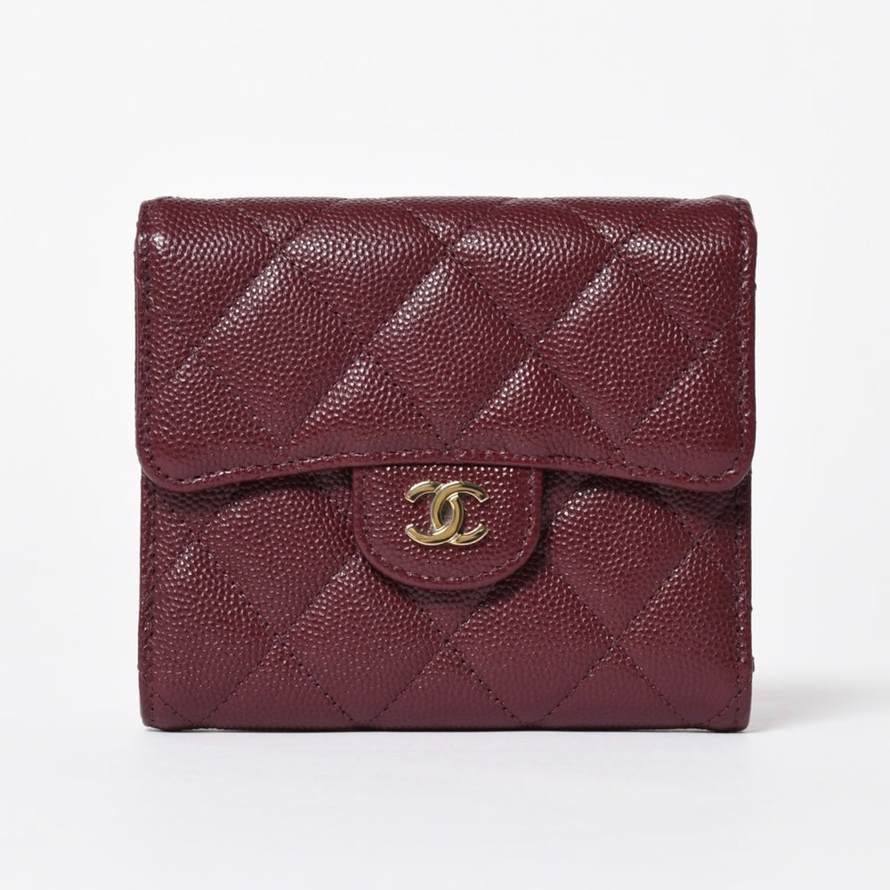 新品同様 CHANEL シャネル コンパクトウォレット 三つ折り財布 31番台 ココマーク キャビアスキン ボルドー 中古 4a006718