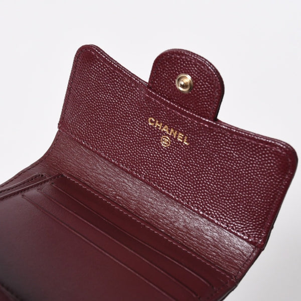 新品同様 CHANEL シャネル コンパクトウォレット 三つ折り財布 31番台 ココマーク キャビアスキン ボルドー 中古 4a006718