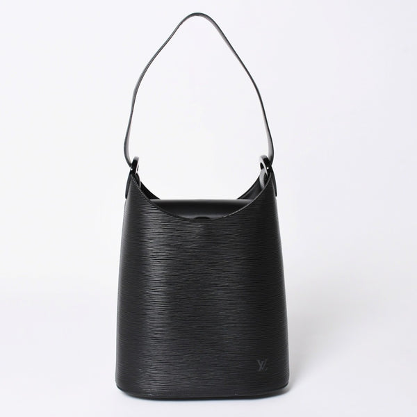 極美品 LOUIS VUITTON ルイヴィトン ヴェルソー ワンショルダーバッグ M52812 エピ レザー ブラック 中古 4a004844