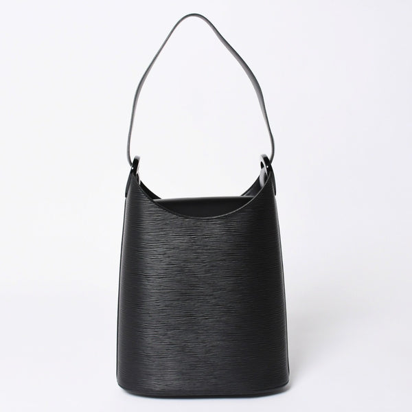 極美品 LOUIS VUITTON ルイヴィトン ヴェルソー ワンショルダーバッグ M52812 エピ レザー ブラック 中古 4a004844