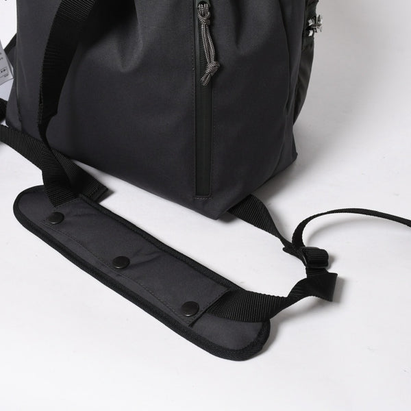 新品未使用 sacai サカイ Pocket Knapsack ポケット ナップサック リュック バックパック 26-01169S カーキ 中古 4a007473