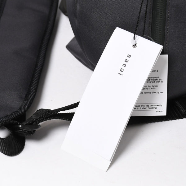 新品未使用 sacai サカイ Pocket Knapsack ポケット ナップサック リュック バックパック 26-01169S カーキ 中古 4a007473