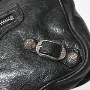 極美品 BALENCIAGA バレンシアガ Giant Hip ジャイアント ヒップ ショルダーバッグ 237203 レザー ブラック シルバー金具 中古 4a007016