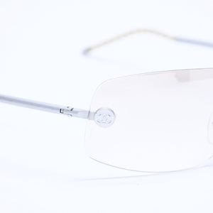極美品 CHANEL シャネル リムレス サングラス アイウェア 4035 c.167/6I サイズ63□16 120 ココマーク シルバー グレー 中古 4a008250