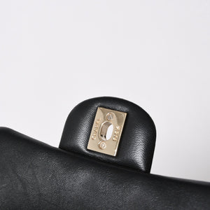 CHANEL シャネル ミニマトラッセ16 Sフラップ Sチェーンショルダーバッグ 31番台 ココマーク ラムスキン ブラック 中古 4a007109