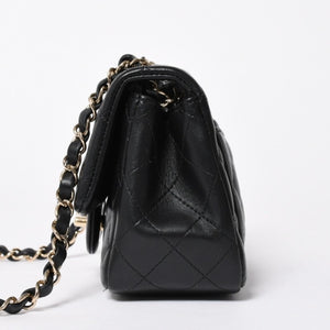 CHANEL シャネル ミニマトラッセ16 Sフラップ Sチェーンショルダーバッグ 31番台 ココマーク ラムスキン ブラック 中古 4a007109