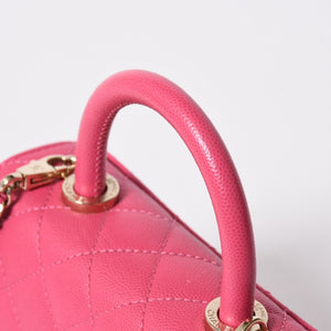 新品同様 CHANEL シャネル ココハンドルXXS 2WAYハンドバッグ ショルダー ランダム AS2215 キャビアスキン ピンク 中古 4a006932