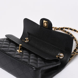 極美品 CHANEL シャネル マトラッセ23 Wフラップ Wチェーンショルダーバッグ 26番台 ココマーク キャビアスキン ブラック 中古 4a007111