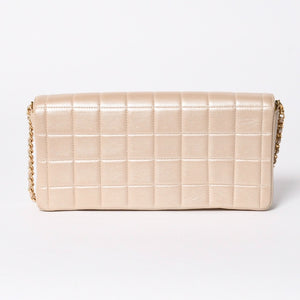 極美品 CHANEL シャネル チョコバー イーストウエスト チェーンショルダーバッグ 6番台 ココマーク ラムスキン シャンパンゴールド 中古 4a007161
