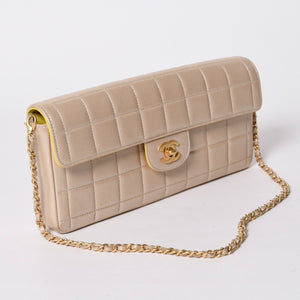 極美品 CHANEL シャネル チョコバー イーストウエスト チェーンショルダーバッグ 6番台 ココマーク ラムスキン シャンパンゴールド 中古 4a007161