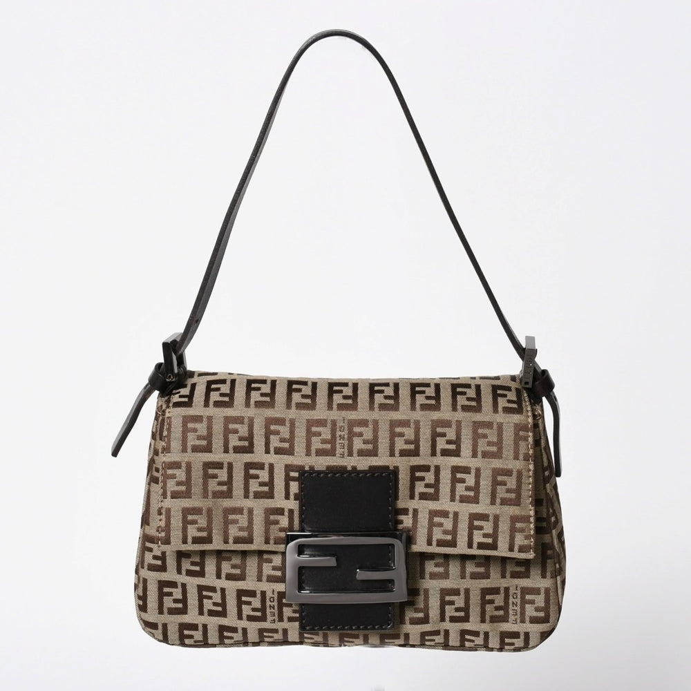 極美品 FENDI フェンディ マンマバケット ワンショルダーバッグ ベージュ ダークブラウン ズッキーノ柄 FFバックル ブラックメタル金具 中古 4a006970