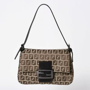 極美品 FENDI フェンディ マンマバケット ワンショルダーバッグ ベージュ ダークブラウン ズッキーノ柄 FFバックル ブラックメタル金具 中古 4a006970