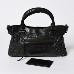 BALENCIAGA バレンシアガ THE FIRST ザ ファースト ハンドバッグ 103208 レザー ブラック アンティークゴールド金具 美品 中古 4a007137