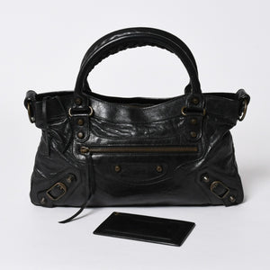 BALENCIAGA バレンシアガ THE FIRST ザ ファースト ハンドバッグ 103208 レザー ブラック アンティークゴールド金具 美品 中古 4a007137
