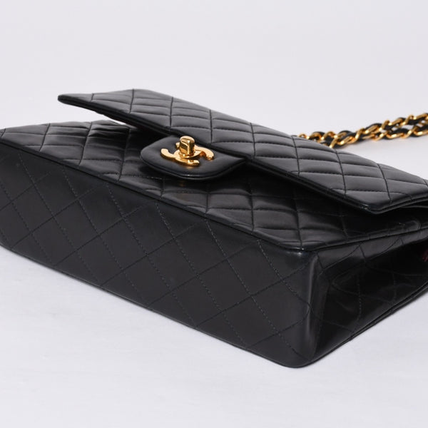 Very Good Condition CHANEL Chanel Matelasse 25 W Flap W Chain Shoulder Bag A2800 2nd Series Coco Mark Lambskin Black Used 4a000715
