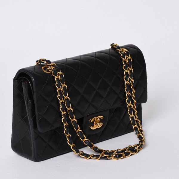 Very Good Condition CHANEL Chanel Matelasse 25 W Flap W Chain Shoulder Bag A2800 2nd Series Coco Mark Lambskin Black Used 4a000715