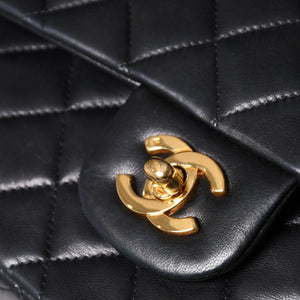 Very Good Condition CHANEL Chanel Matelasse 25 W Flap W Chain Shoulder Bag A2800 2nd Series Coco Mark Lambskin Black Used 4a000715