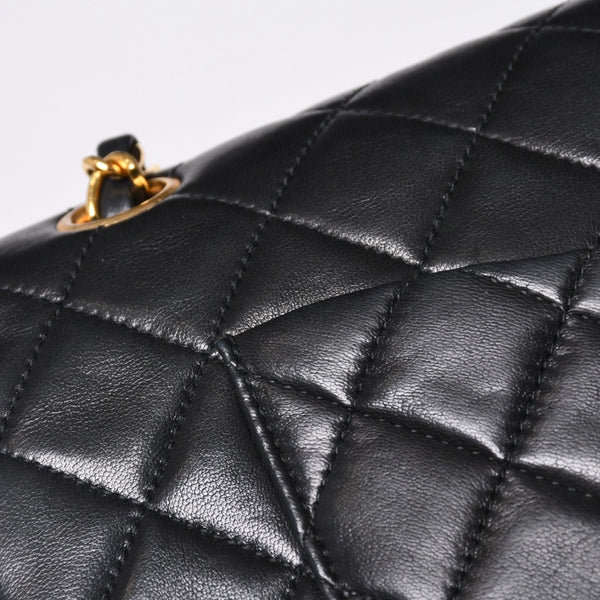 Very Good Condition CHANEL Chanel Matelasse 25 W Flap W Chain Shoulder Bag A2800 2nd Series Coco Mark Lambskin Black Used 4a000715