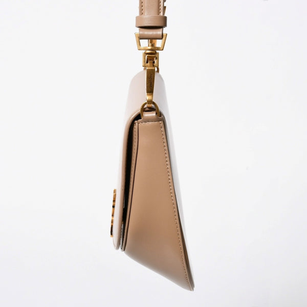 新品同様 SAINT LAURENT PARIS サンローラン パリ ヴォルテール ミニ ワンショルダーバッグ 800846 ベージュ レザー ゴールド金具 中古 4a006940