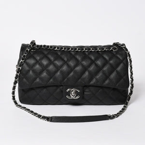 新品同様 CHANEL シャネル デカマトラッセ30 Wチェーンショルダーバッグ 18番台 ココマーク キャビアスキン ブラック シルバー金具 中古 4a007160