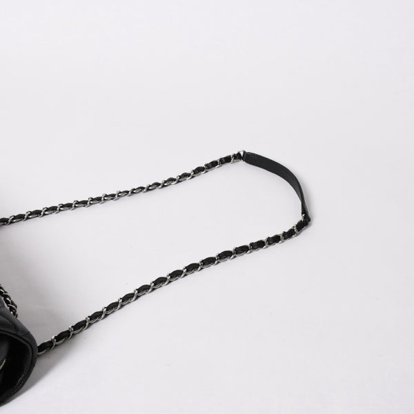 新品同様 CHANEL シャネル デカマトラッセ30 Wチェーンショルダーバッグ 18番台 ココマーク キャビアスキン ブラック シルバー金具 中古 4a007160