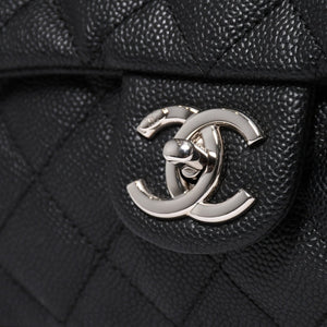 新品同様 CHANEL シャネル デカマトラッセ30 Wチェーンショルダーバッグ 18番台 ココマーク キャビアスキン ブラック シルバー金具 中古 4a007160