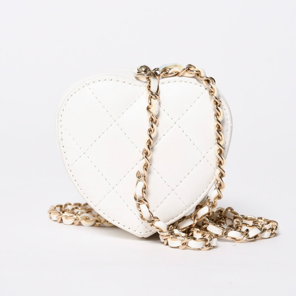CHANEL シャネル ハートシェイプ コインパース チェーンポーチ AP2783 32番台 ココマーク ラムスキン ホワイト ゴールド金具 美品 中古 4a007174