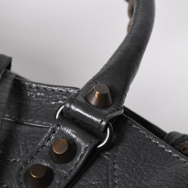 極美品 BALENCIAGA バレンシアガ クラシック ミニ シティ 2WAYバッグ 300295 レザー グレー アンティークゴールド金具 中古 4a007163