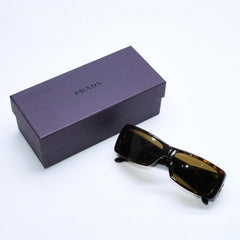 極美品 PRADA プラダ サングラス アイウェア SPR 10H 2AU 2P1 サイズ57□14 135 プラスチック 中古 4a007177