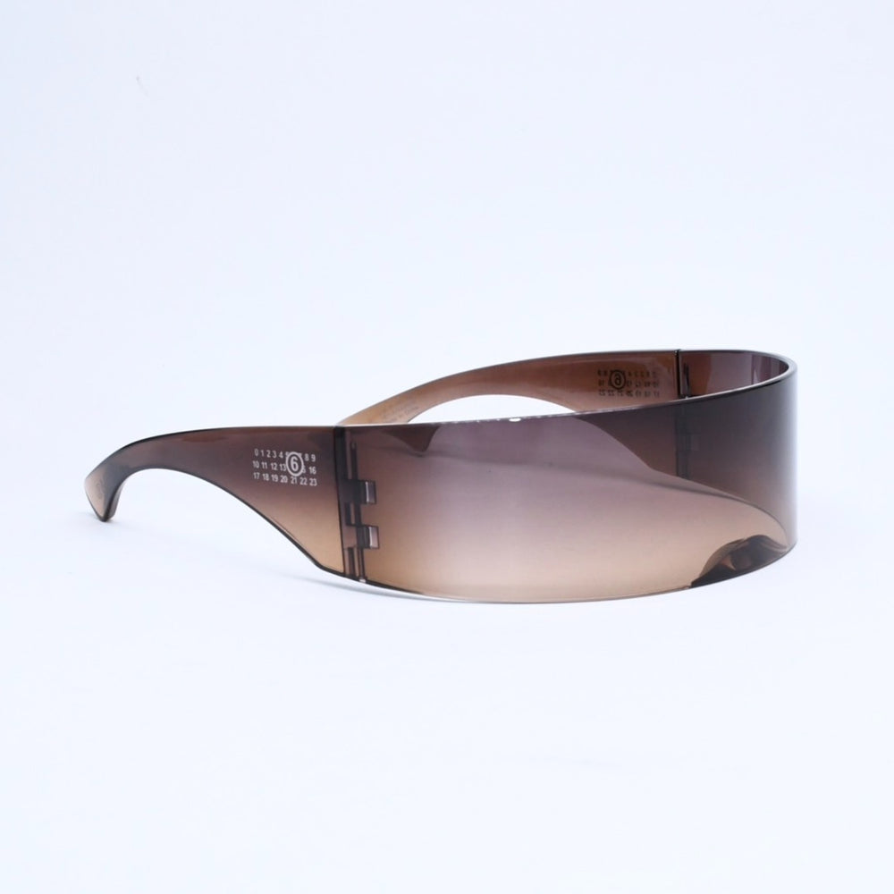 極美品 MM6 Maison Margiela エムエム6 メゾン マルジェラ ラップアラウンド サングラス S28YC0007 サイズ138□00 110 ブラウン 中古 4a007031