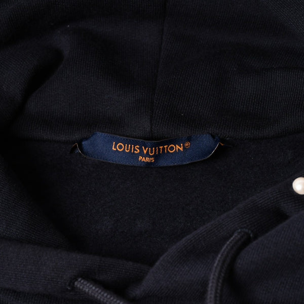 極美品 LOUIS VUITTON ルイヴィトン パーカー ダミエ 2024SS LVロゴ エンブロイダリー 刺繍 RM241 GOS HQY62W ネイビー サイズM 中古 4a007201