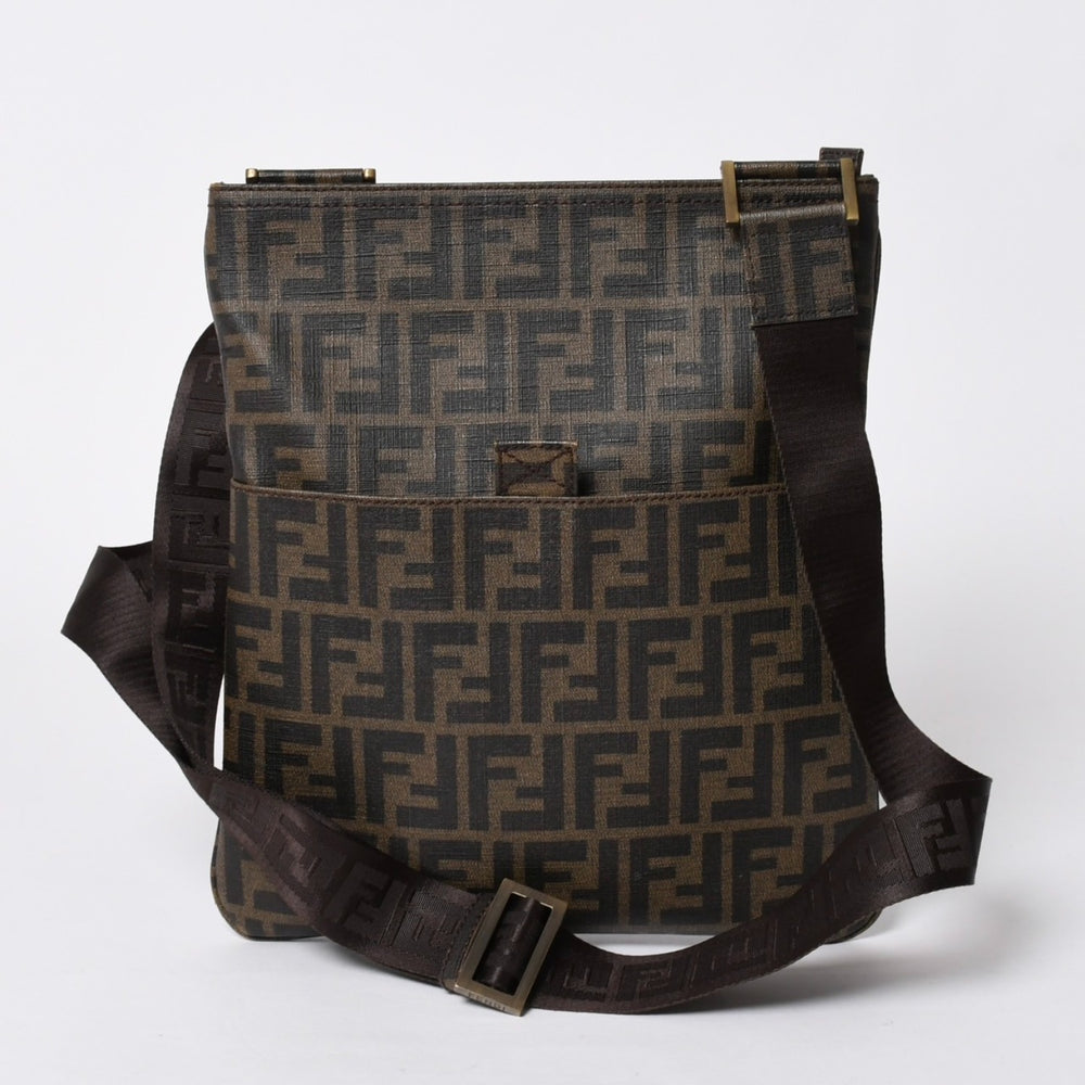 極美品 FENDI フェンディ ショルダーバッグ ズッカ柄 FFロゴ ブラウン ブラック ゴールド金具 7VA207-UZD 中古 4a006499
