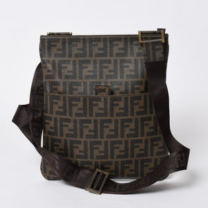 極美品 FENDI フェンディ ショルダーバッグ ズッカ柄 FFロゴ ブラウン ブラック ゴールド金具 7VA207-UZD 中古 4a006499