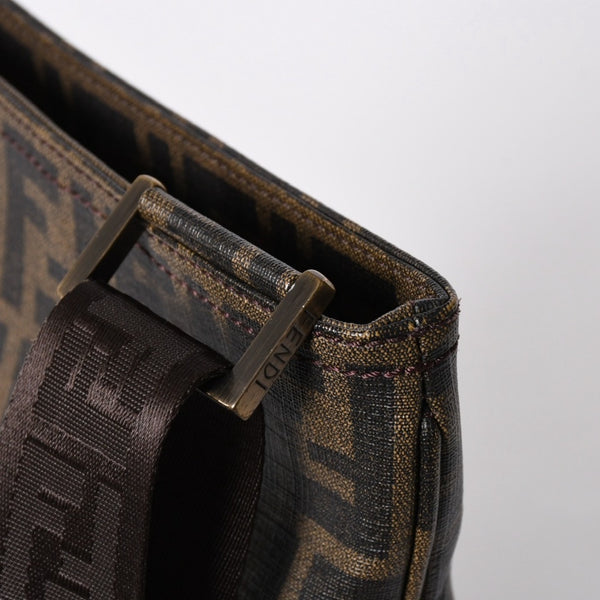 極美品 FENDI フェンディ ショルダーバッグ ズッカ柄 FFロゴ ブラウン ブラック ゴールド金具 7VA207-UZD 中古 4a006499