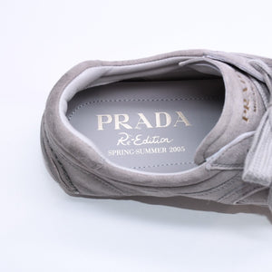 新品未使用 PRADA プラダ MONTECARLO RE-EDITION モンテカルロ リエディション スニーカー 4E1165 サイズ7 スウェード グレー 中古 4a006929