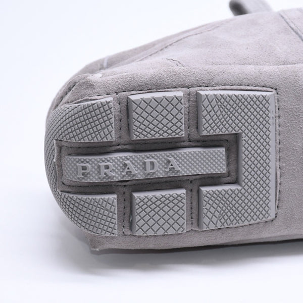 新品未使用 PRADA プラダ MONTECARLO RE-EDITION モンテカルロ リエディション スニーカー 4E1165 サイズ7 スウェード グレー 中古 4a006929